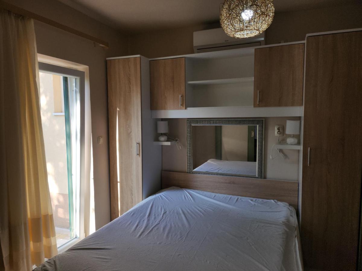 Tiho'S Apartments Сплит Экстерьер фото