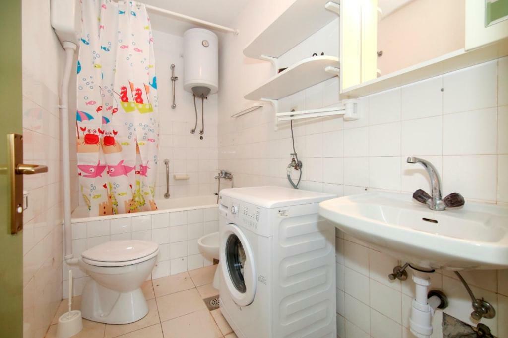 Tiho'S Apartments Сплит Экстерьер фото