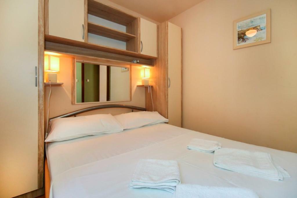 Tiho'S Apartments Сплит Экстерьер фото