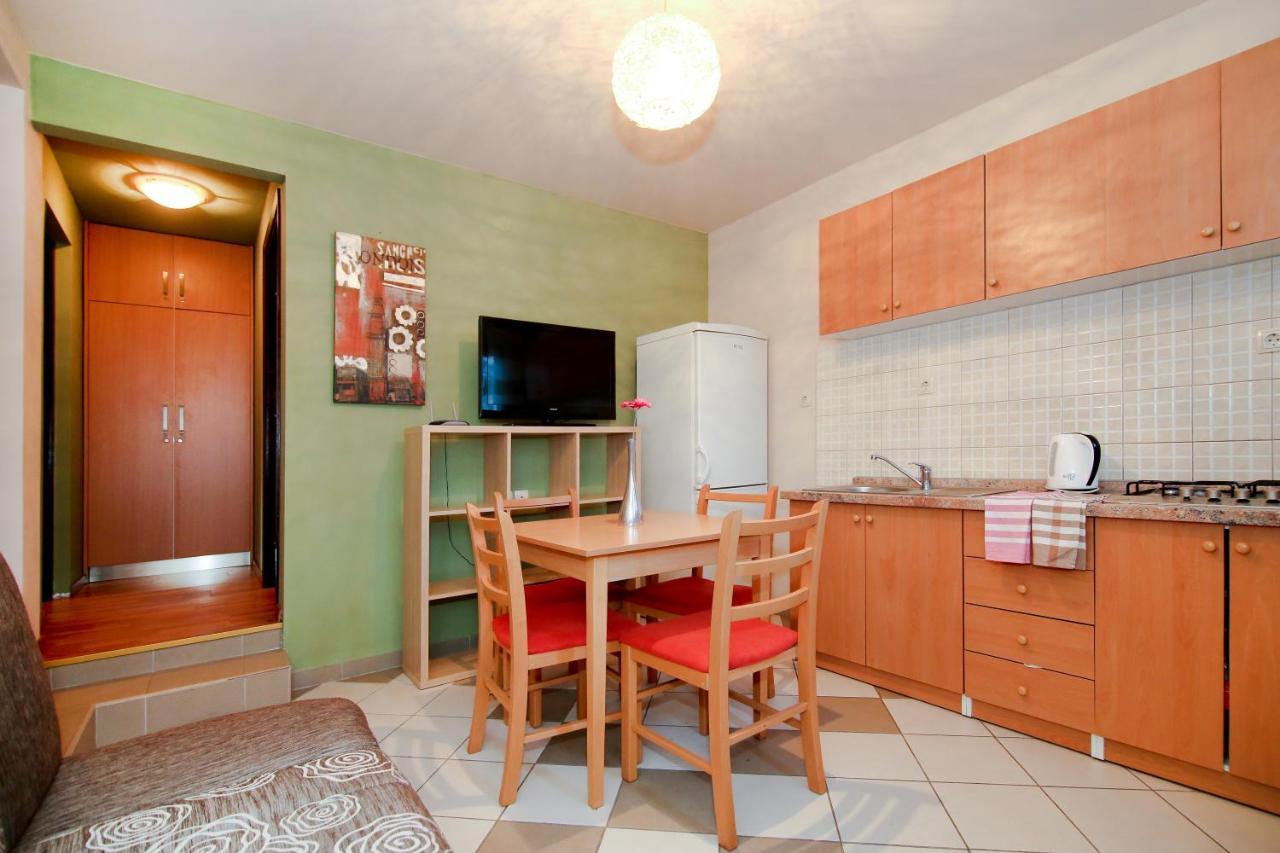 Tiho'S Apartments Сплит Экстерьер фото
